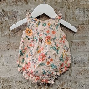 Baby gap romper